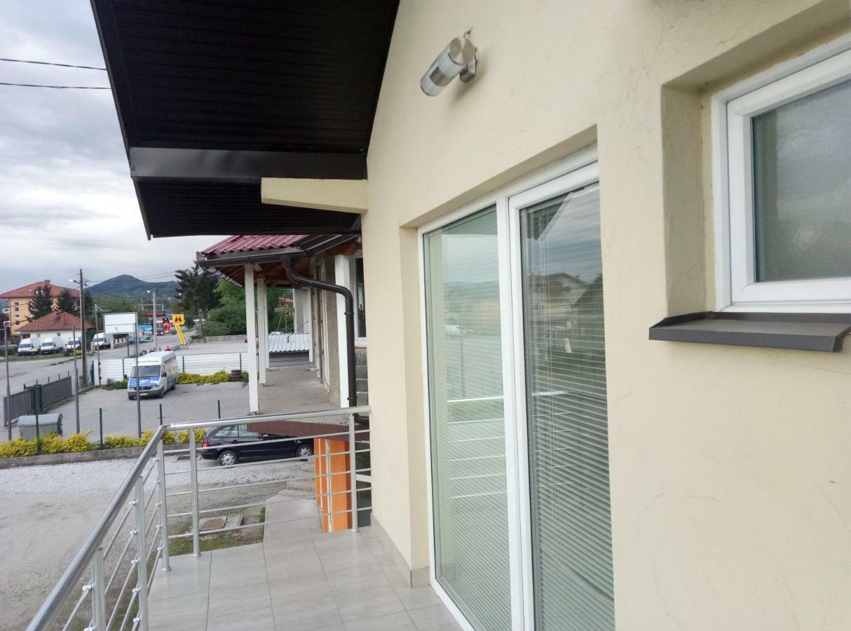 Apartments&Rooms Mido Visoko Exterior photo